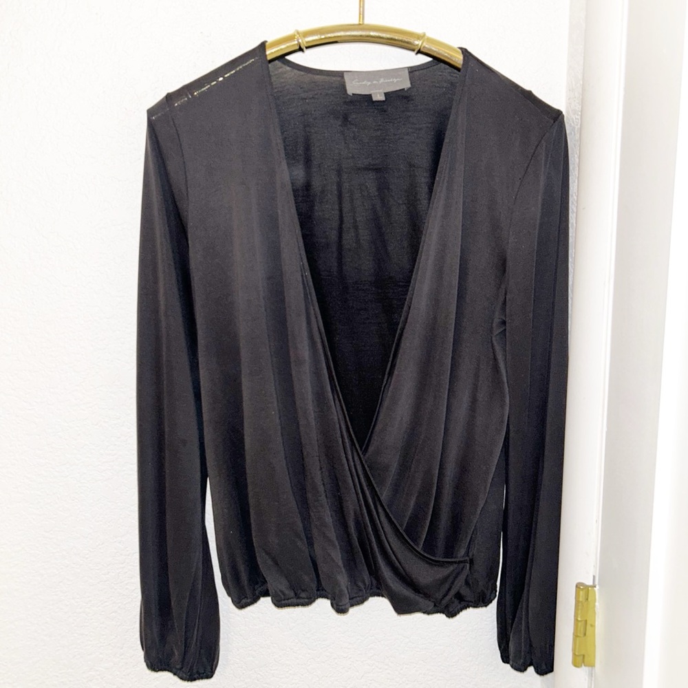 ANTHRO x SUNDAY in BROOKLYN The Kingston Faux Wrap Deep-V Blouse SZ: Large